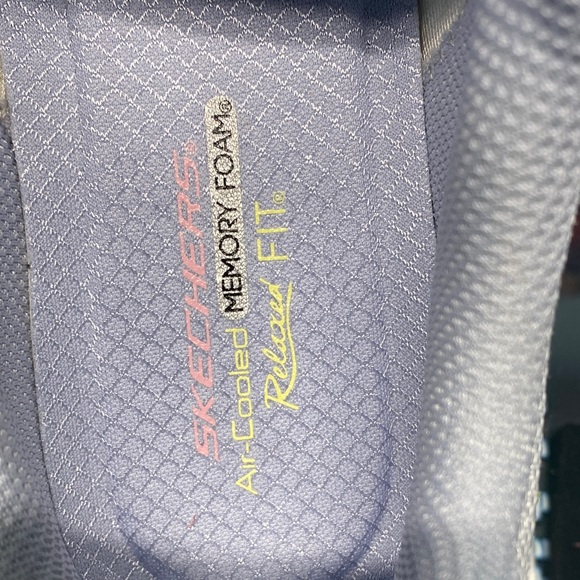 Skechers Gray and Pink Athletic sport, adventure, air, cool memory foam - Picture 7 of 8